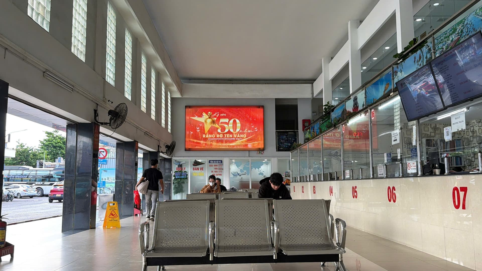 LED bến xe Miền Tây