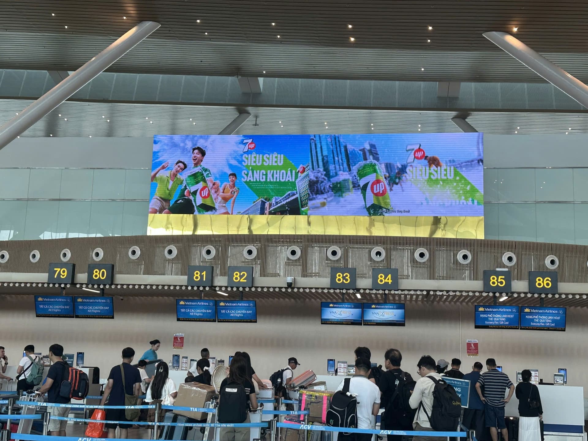 LED khu vực check in Nhà ga T3 - Tân Sơn Nhất