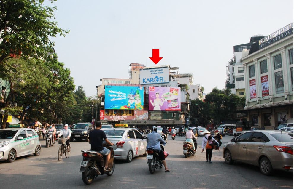 Vòng xoay chợ Hàng Da