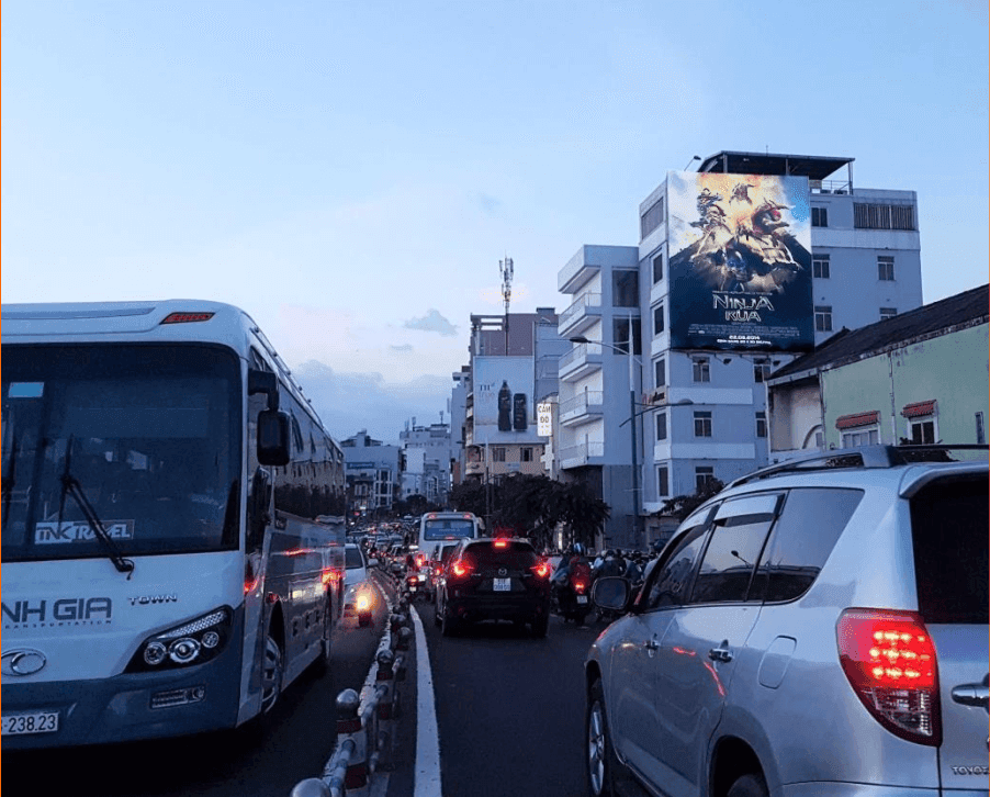 Cầu Nguyễn Văn Cừ, Quận 1