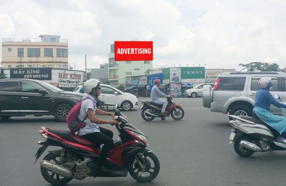 Ngã tư Phạm Văn Đồng - Nguyễn Xí 