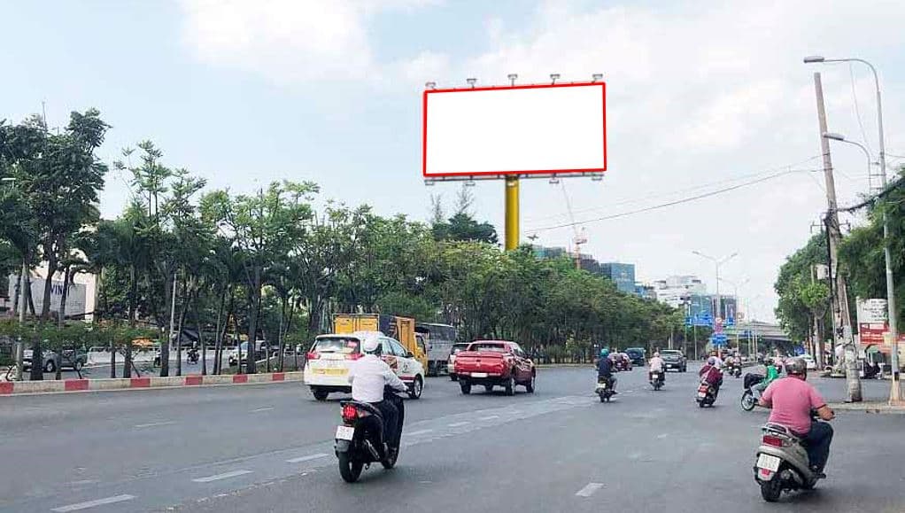 Chân cầu Sài Gòn - gần Landmark 81