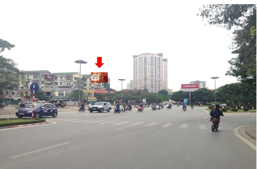 Ngã 4 Nguyễn Khánh Toàn - Nguyễn Văn Huyên - Công viên Nghĩa Đo