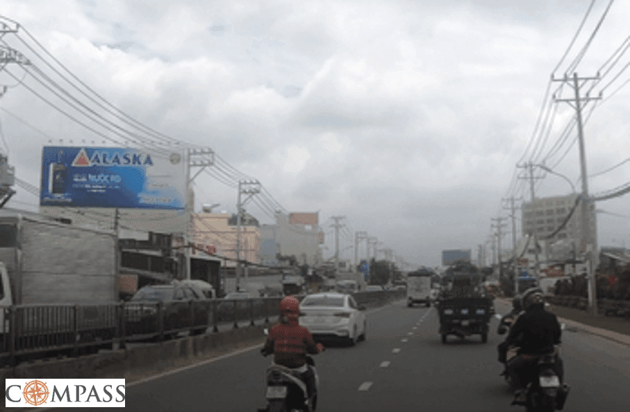 [Compass khảo sát] QL13 B8. Ốp tường ngã ba đường Đinh Thị Thi – QL13
