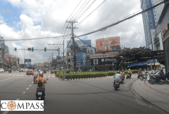 [Compass khảo sát] QL13 B66. Ốp tường ngã tư Chợ Đình 1