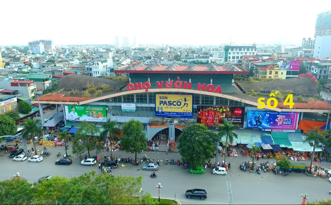 Ảnh biển quảng cáo: Chợ vườn hoa, đại lộ Lê Lợi