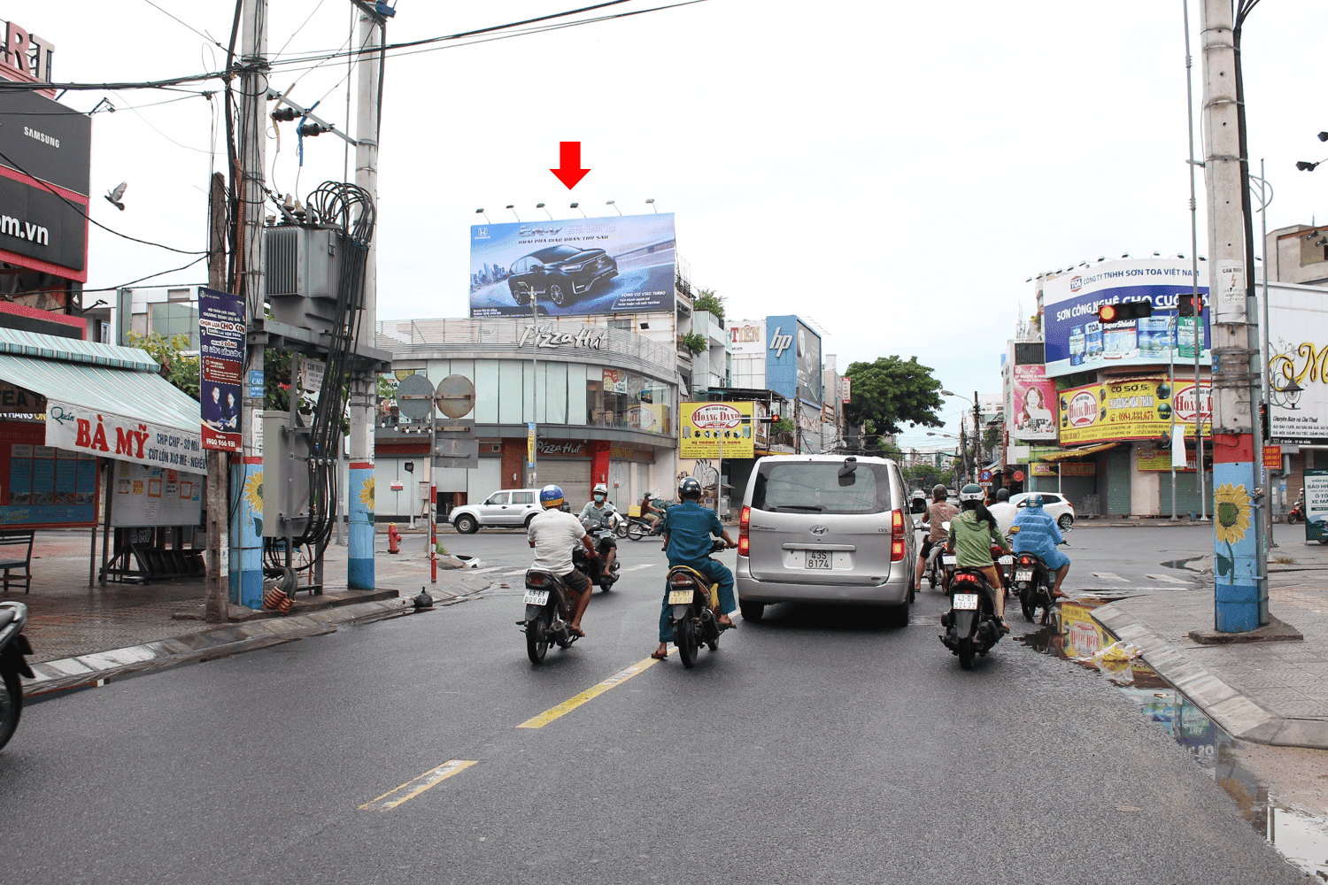 Ngã 4 Lê Duẩn - Hoàng Hoa Thám