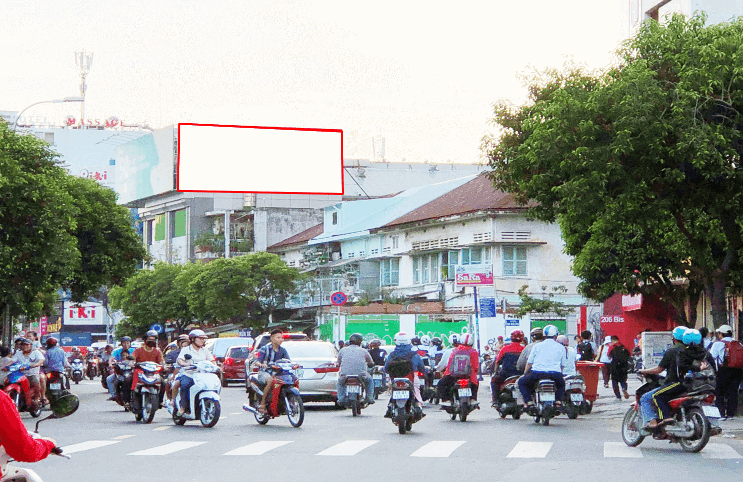 Vòng xoay Cống Quỳnh