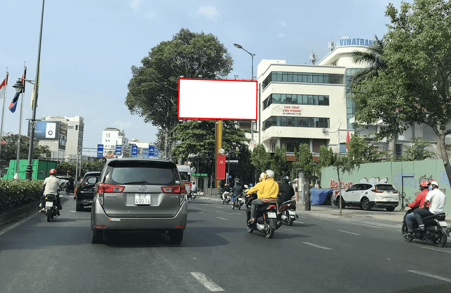 Gate Sân bay Tân Sơn Nhất