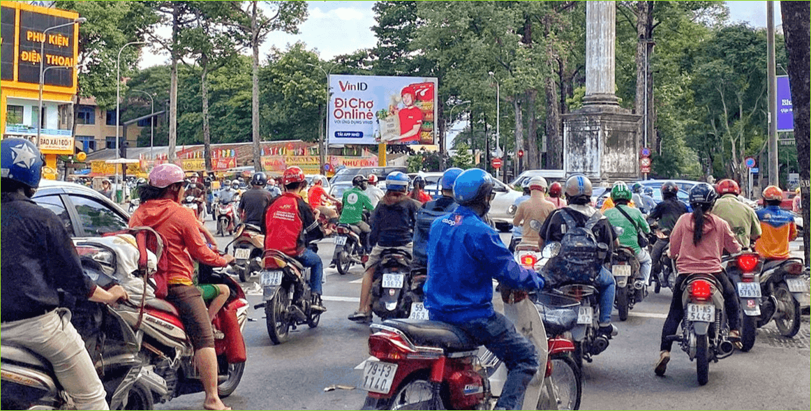Vòng xoay Nguyễn Tri Phương
