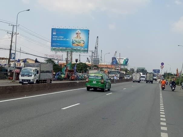 Gần ngã 3 Tân Vạn