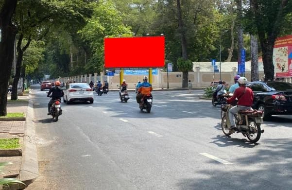 Nhà hát múa rối nước Rồng Vàng