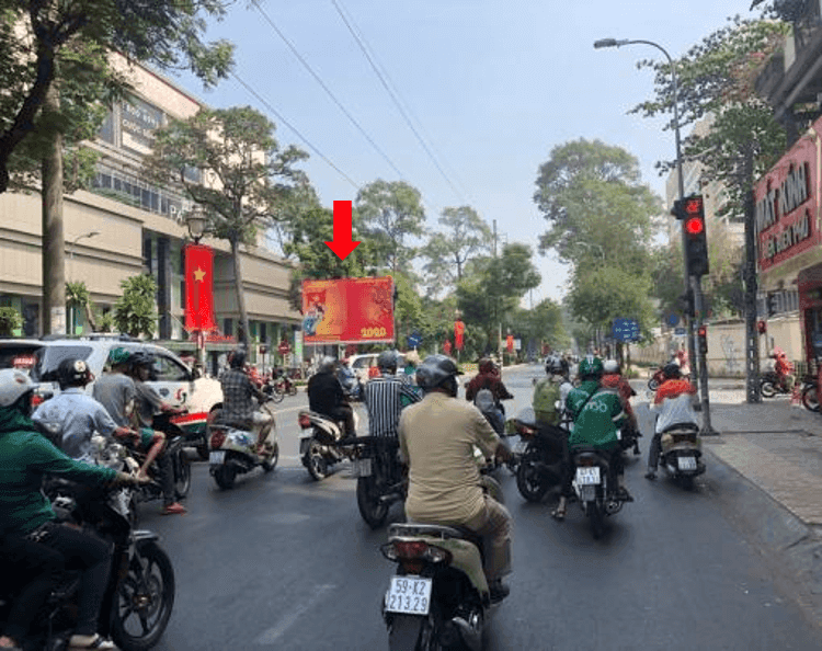 Pakson Hùng Vương