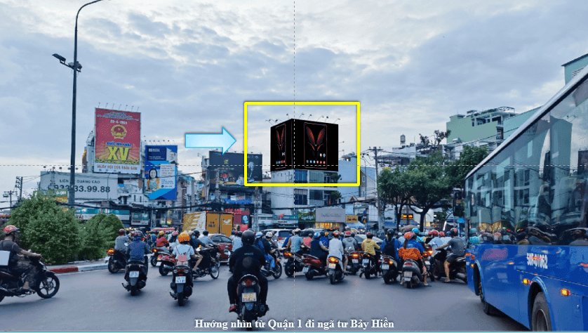 Vòng xoay Công trường Dân Chủ